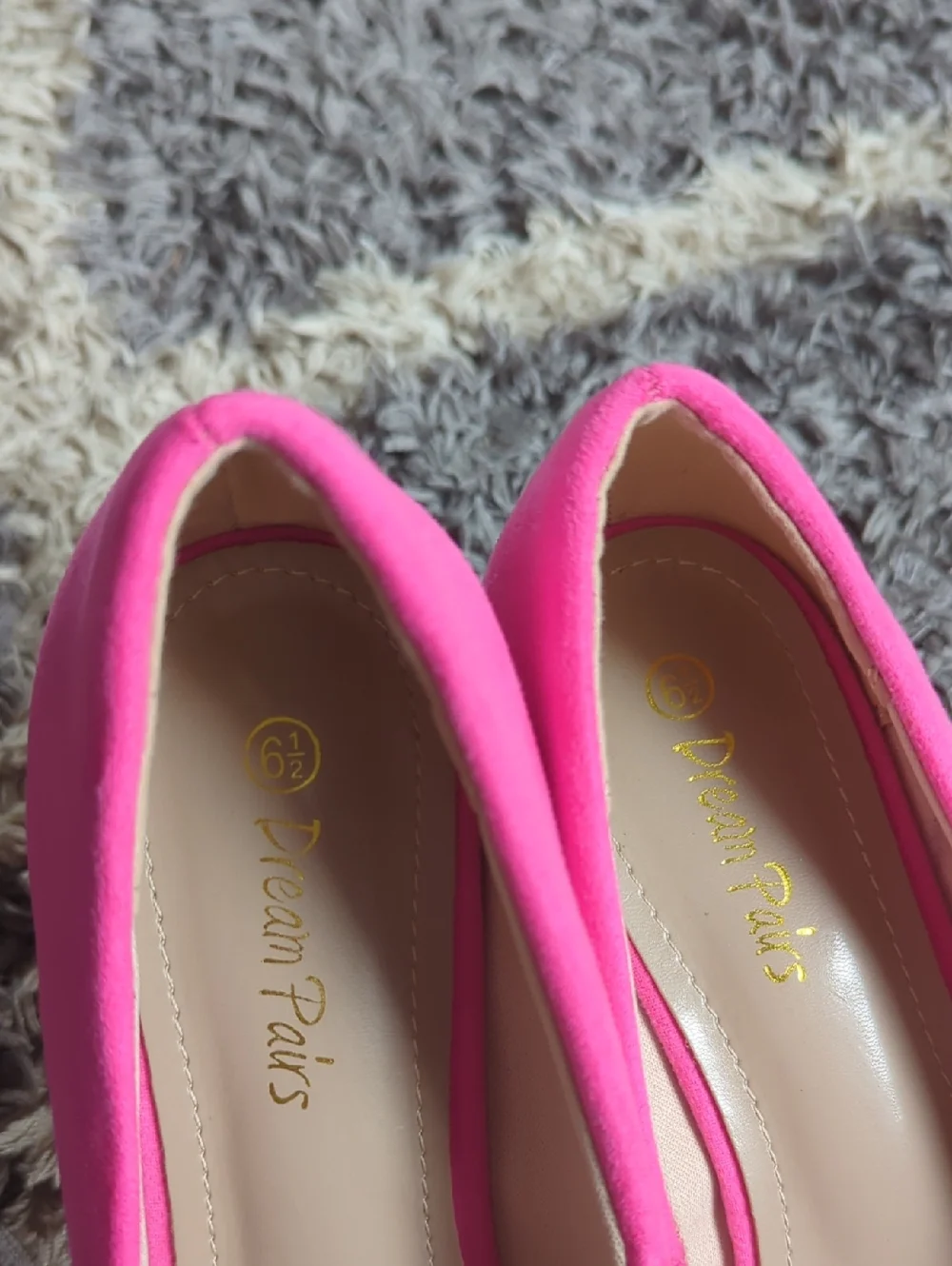 Dream Pairs Bright Pink Suede Round-Toe Flats